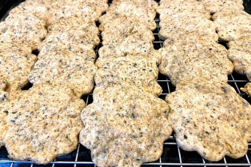 Easy to Make Seed Crackers