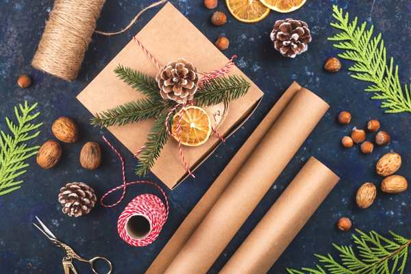 Natural Holiday Wrapping
