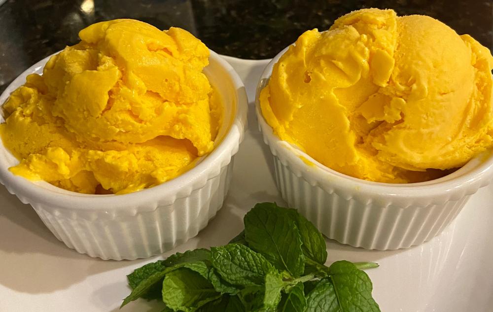 Easy Mango Ice Cream