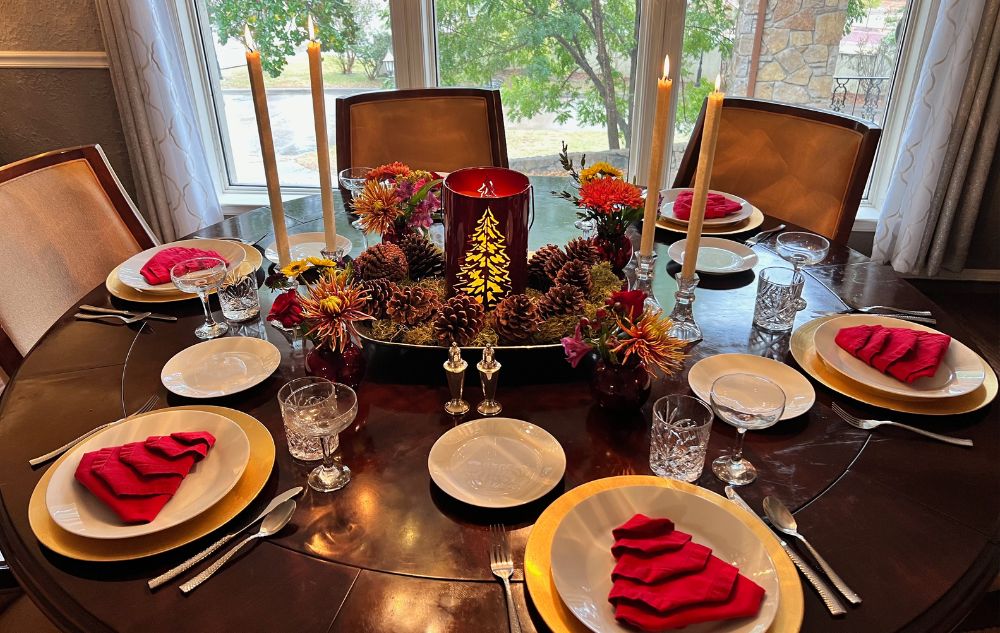 Create a Stunning, Eco-Friendly Holiday Tablescape with Natural Decor