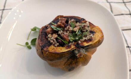 Quinoa-Stuffed Acorn Squash
