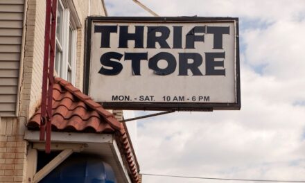 Thrifting Wins Big in 2025 Amid Economic Uncertainty