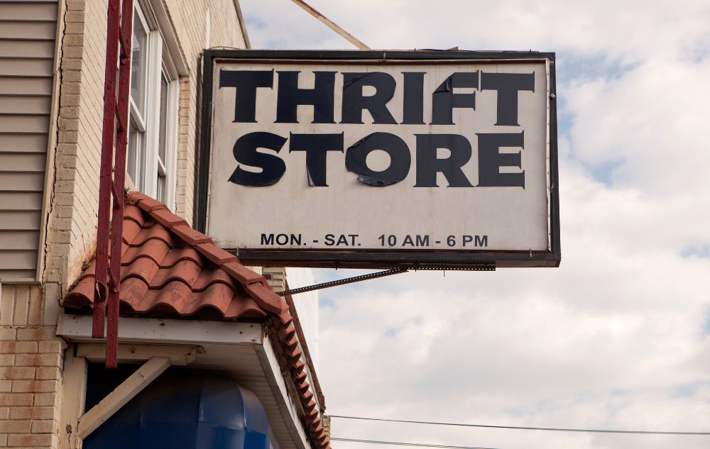 Thrifting Wins Big in 2025 Amid Economic Uncertainty